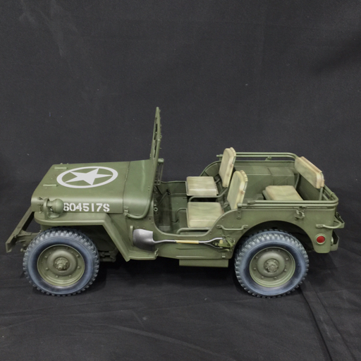 ドラゴン 1:6 第二次世界大戦 アメリカ軍 1:4トン 4×4トラック W:.50 口径 MG 搭載 71410